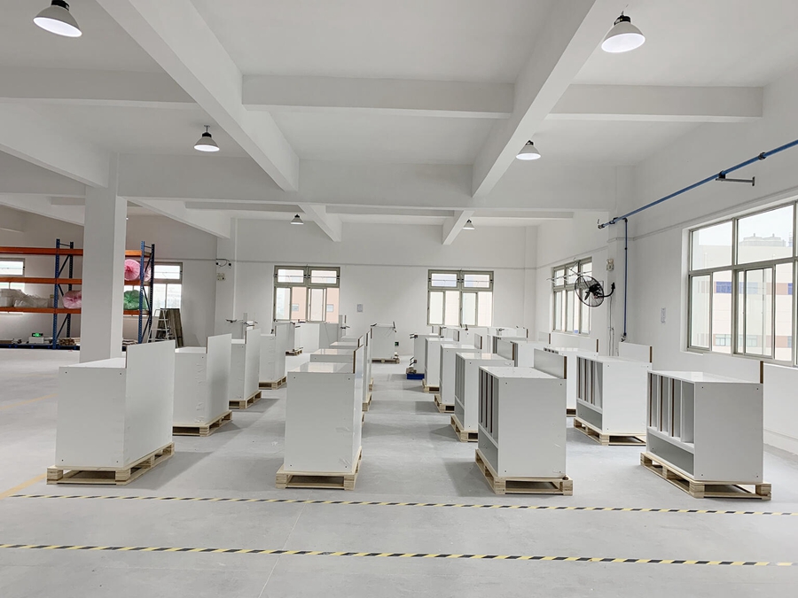 優尼科斯居家辦公用品需求量增大，訂單暴增